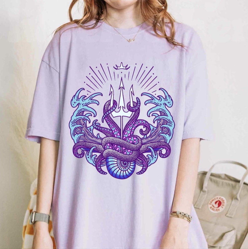 Ursula Art Tee